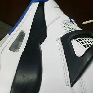 Meet your Posher, Devin